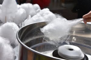 Making candyfloss
